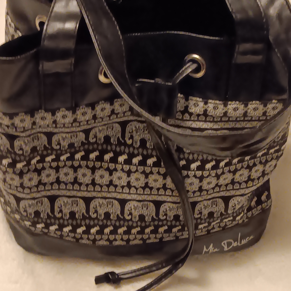 Black and White Elephant Print Insulatec Lunch  Bag